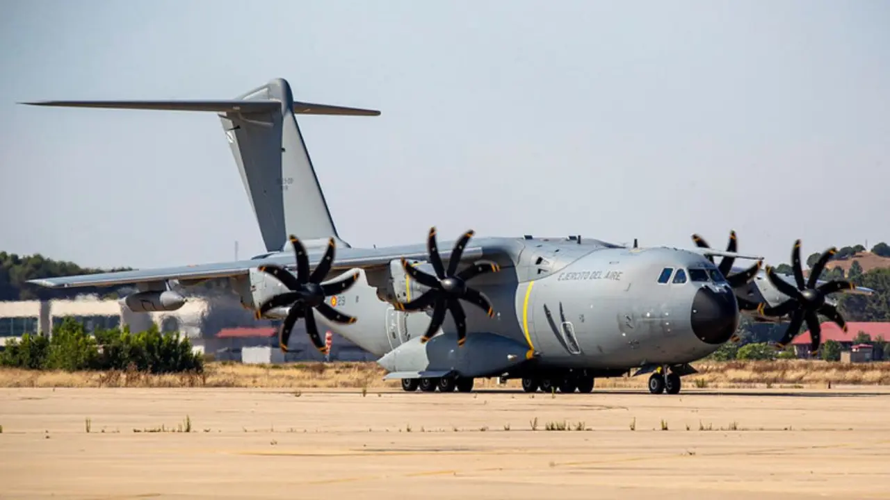 Avión A400 que Defensa enviará a Líbano este miércoles para evacuar a más ciudadanos españoles. (Foto: Ministerio de Defensa).