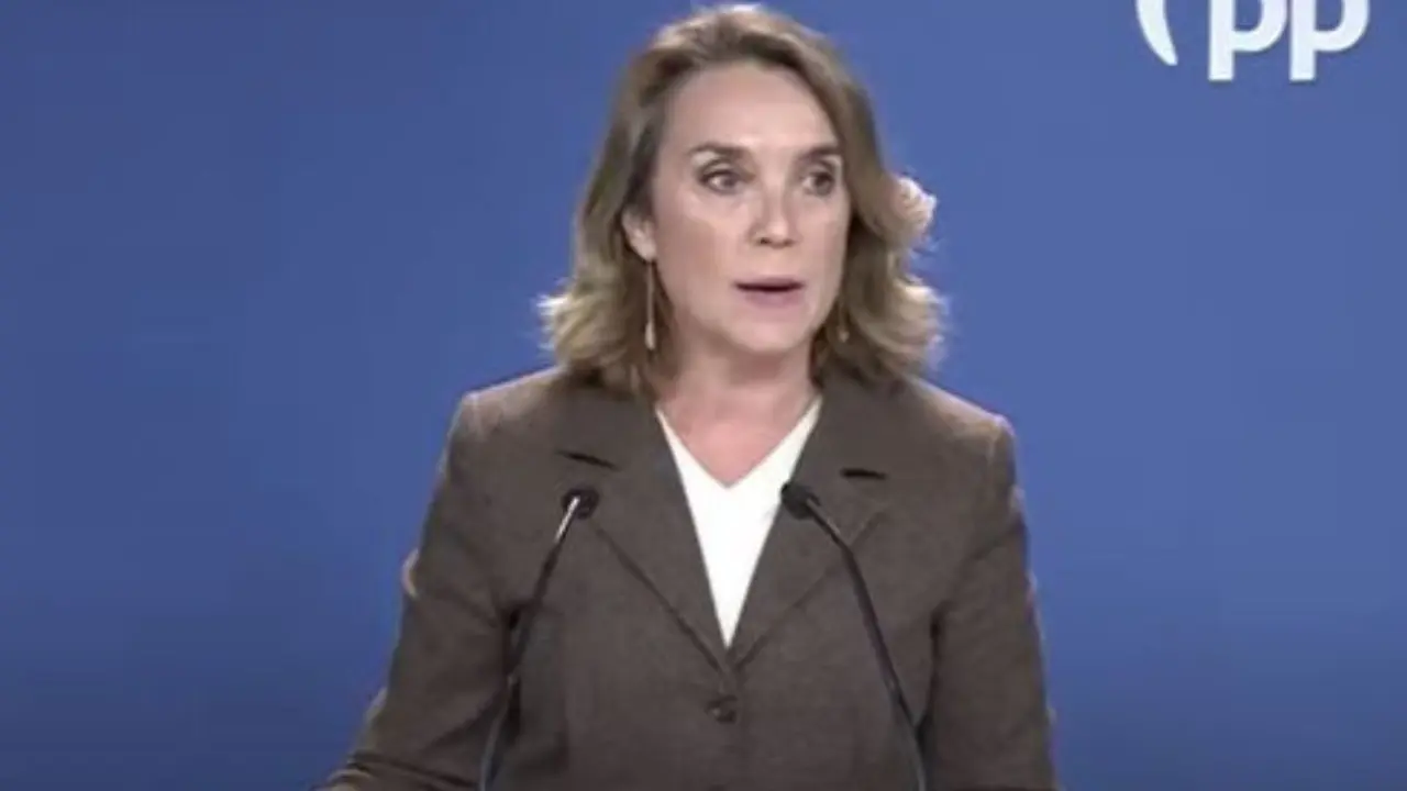 Cuca Gamarra durante la rueda de prensa ofrecida tras la reunión extraordinaria del Comité de Dirección del PP.
