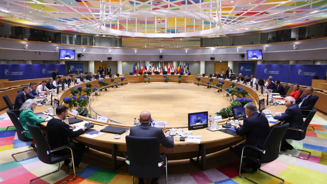 Los 27 líderes de la Unión Europea fijan posiciones en torno al tema migratorio