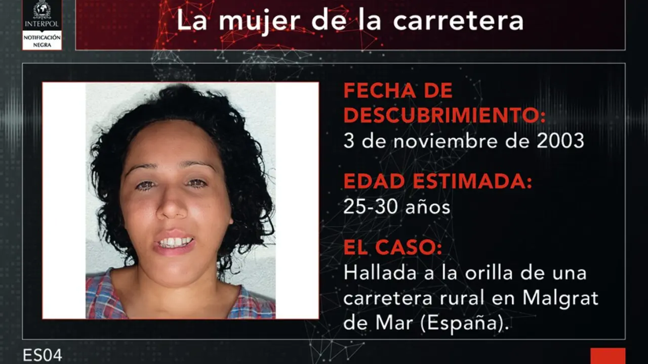La mujer de la carretera / INTERPOL