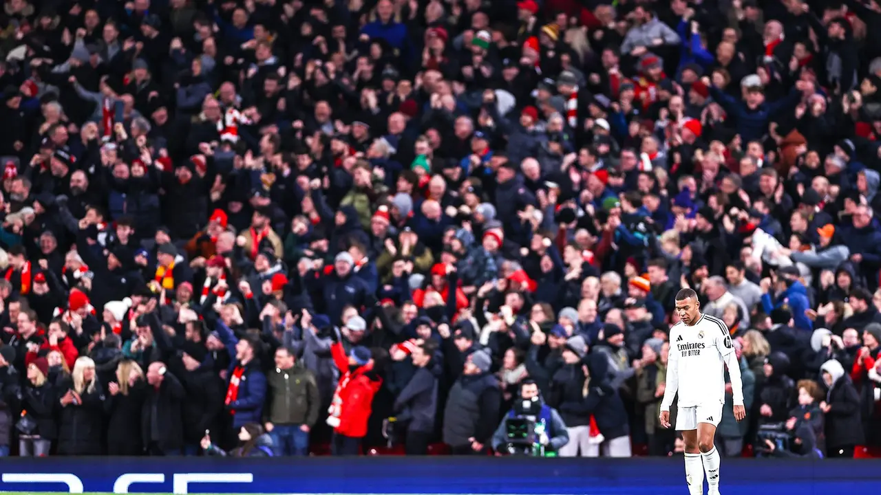 B/R Football/ X