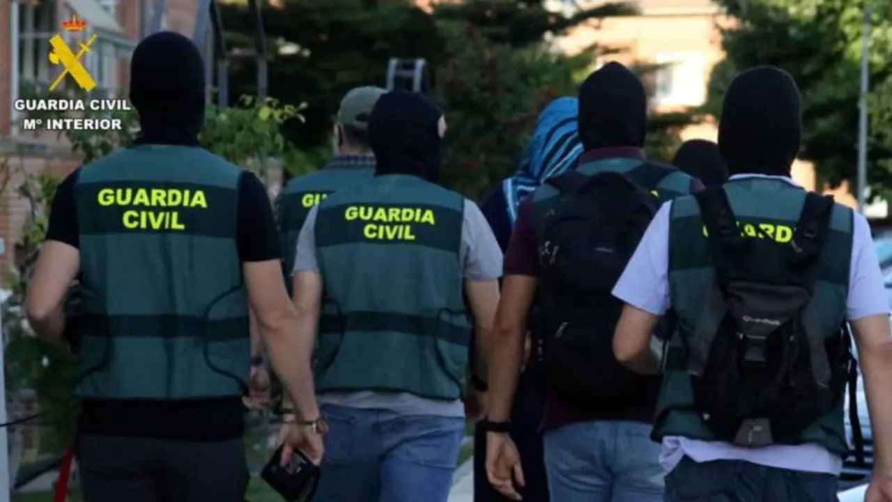 Imagen de archivo de agentes de la UCE2 en una operación contra el terrorismo yihadista.