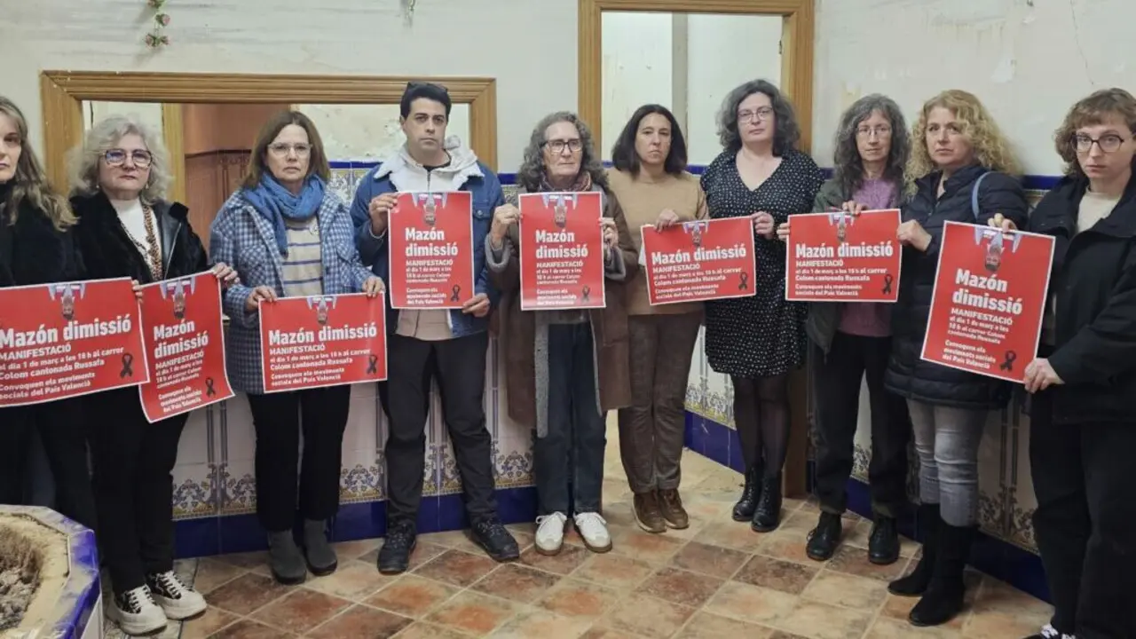 Organizadores de la quinta manifestación para pedir la dimisión de Carlos Mazón. Imagen: Acció Cultural del País Valencià