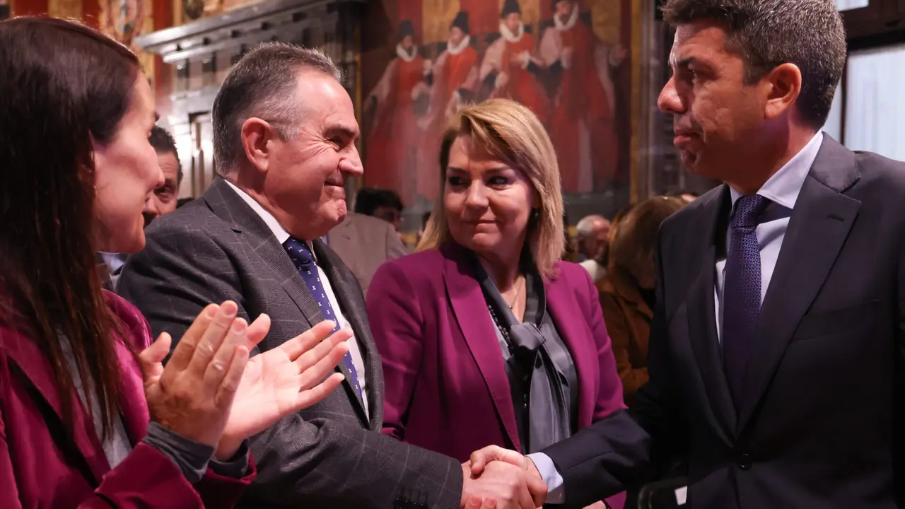 El president de la Generalitat, Carlos Mazón, junto al vicepresidente segundo, Gan Pampols, la vicepresidenta primera, Susana Camarero, y la consellera Ruth Merino. Imagen: Generalitat Valenciana