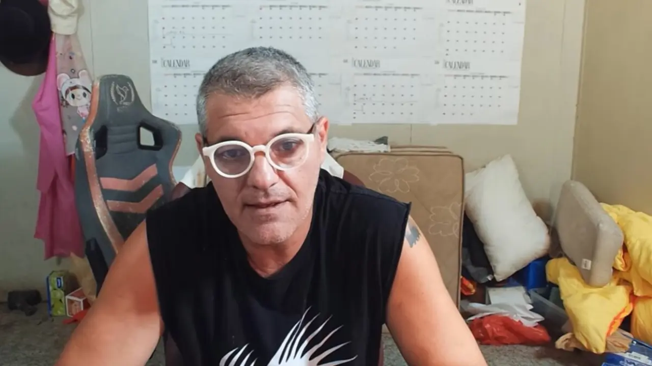 Frank Cuesta durante su confesión