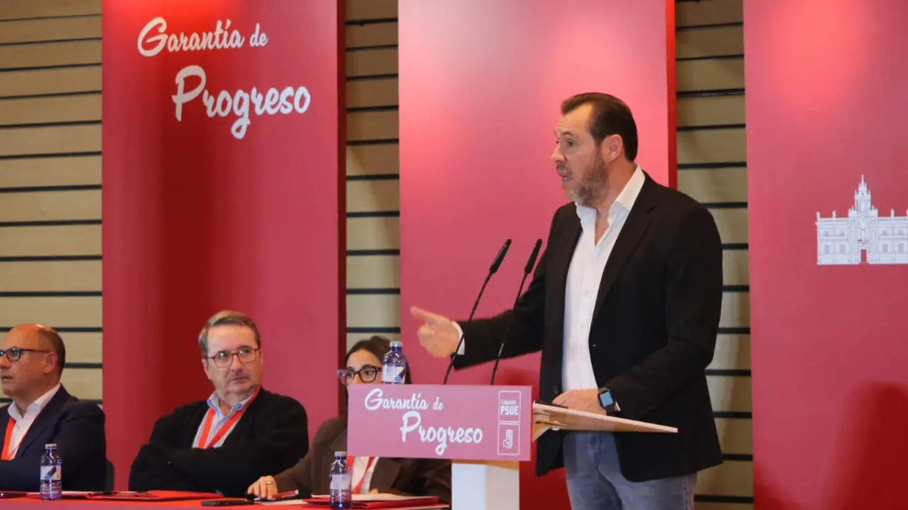 El Ministro Óscar Puente en una intervención en el Congreso Provincial del PSOE en Valladolid. Imagen: X @oscar_puente_