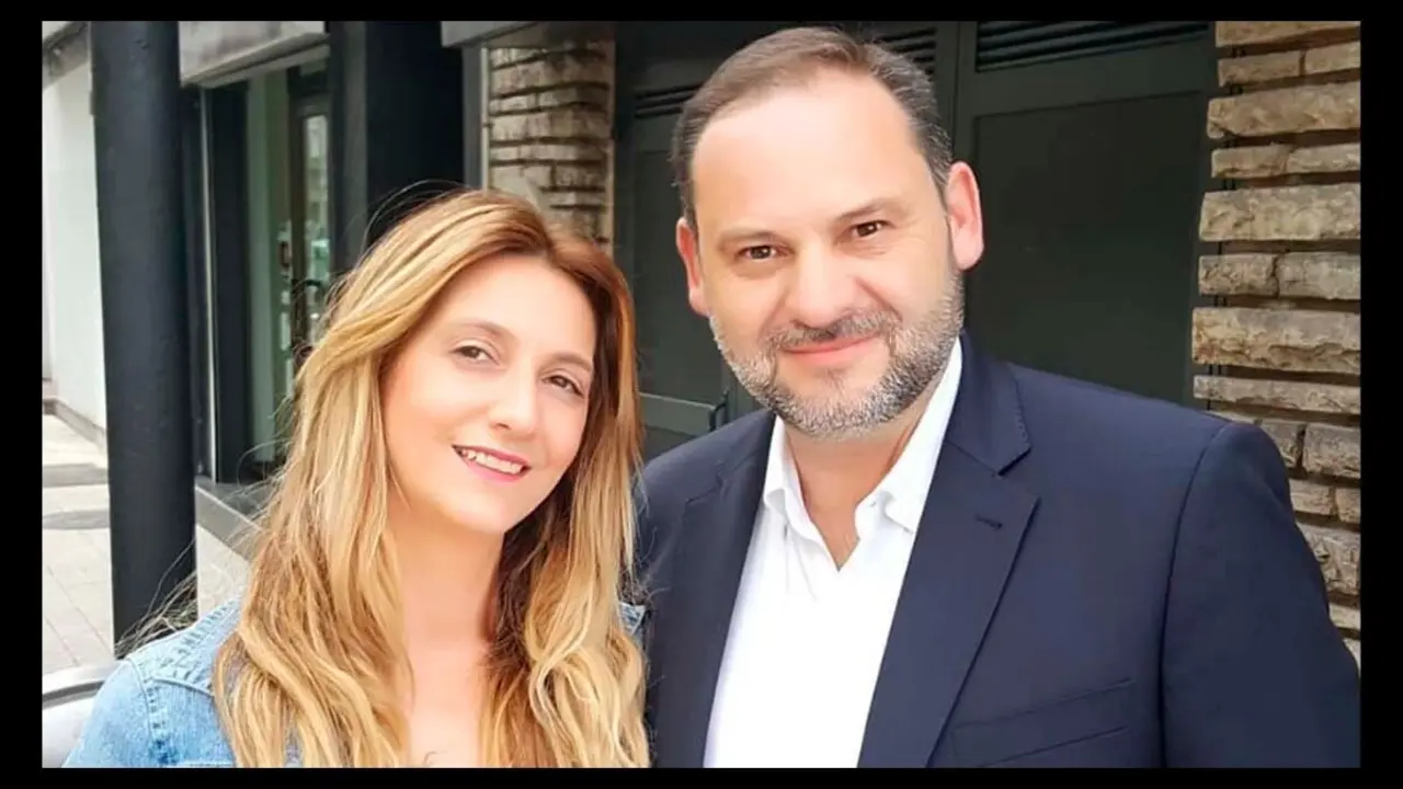 Claudia Montes junto a su compañero de partido Abalos@instagram