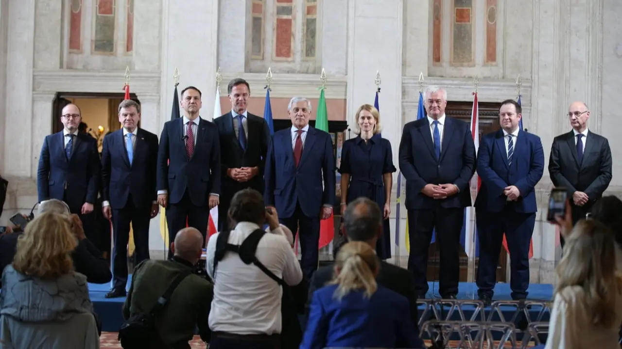 Reunión en Roma entre los Ministros de Asuntos Exteriores de Francia, Alemania, Italia, Polonia, España y Reino Unido junto con el Secretario General de la OTAN y la  Alto Representante de la Unión para Asuntos Exteriores y Política de Seguridad. Imagen: X @kajakallas