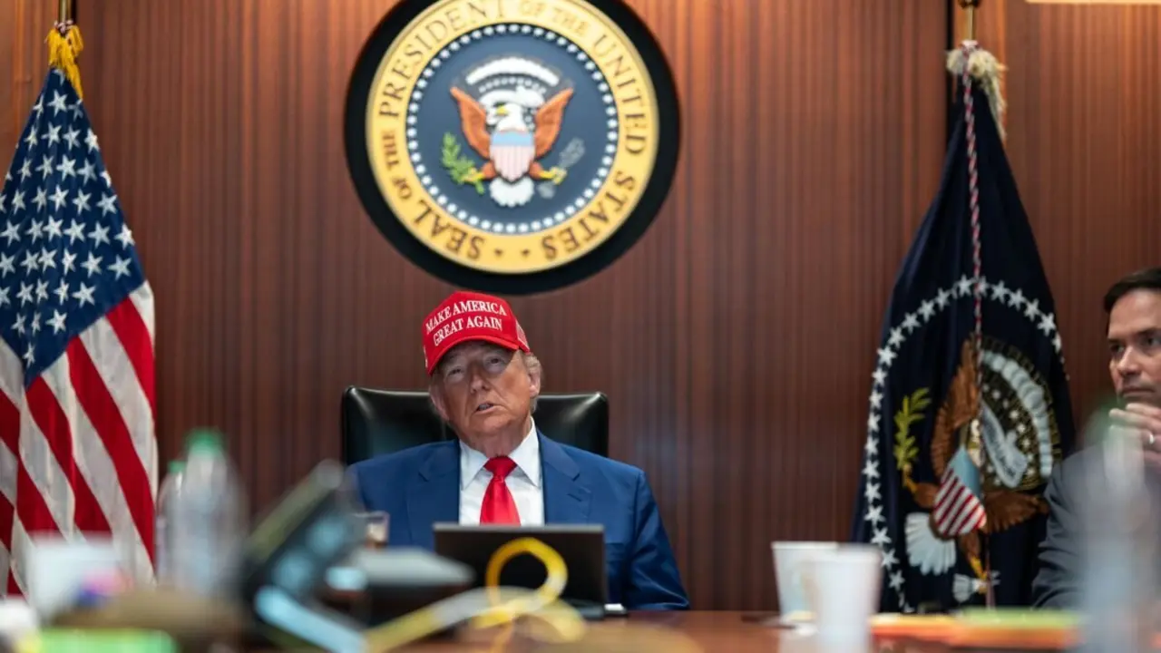 Trump en el centro de operaciones desde donde se hizo el seguimiento de la ofensiva contra Irán. (Foto: Casa Blanca).