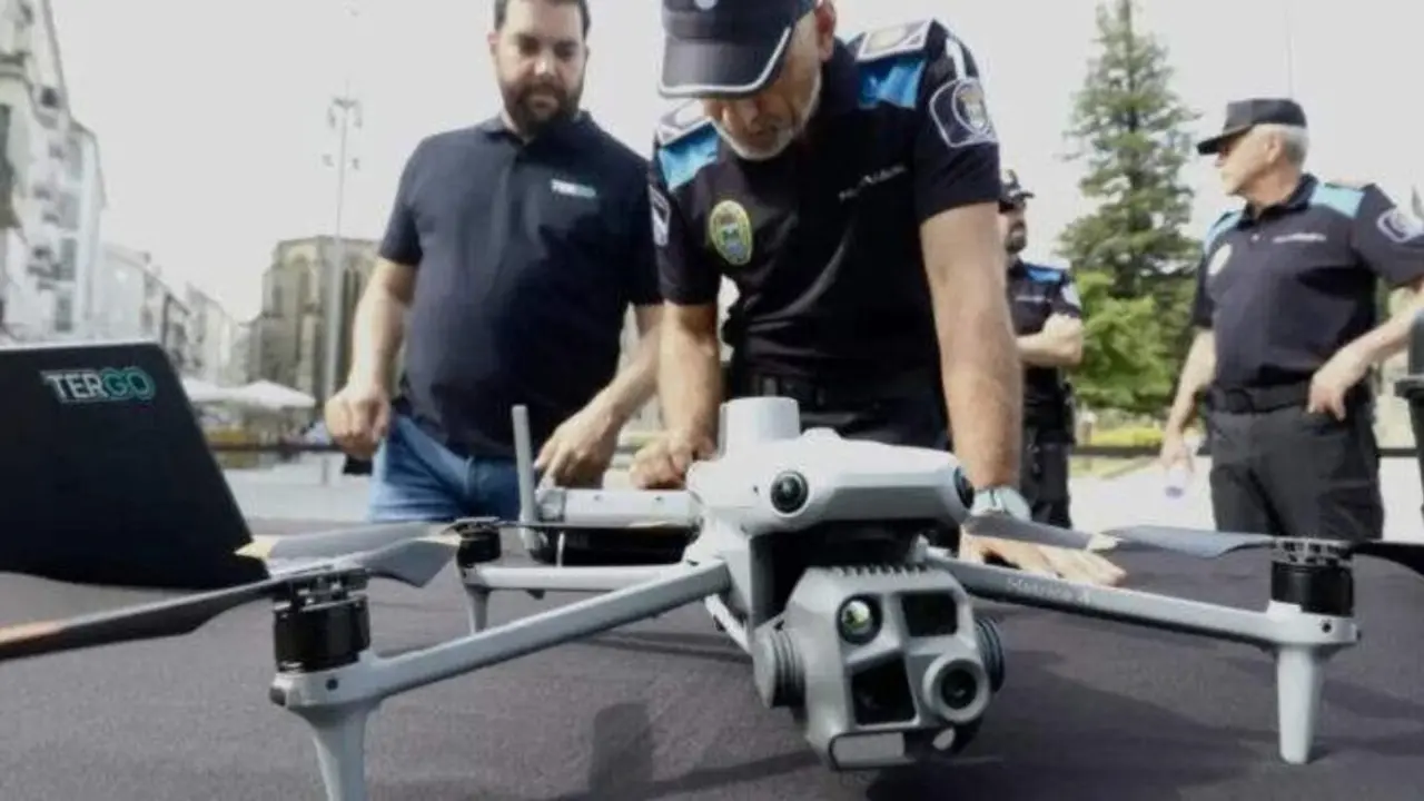Nuevo dron que ha incorporado la Policía Local de Pontevedra. (SeguCity Digital).