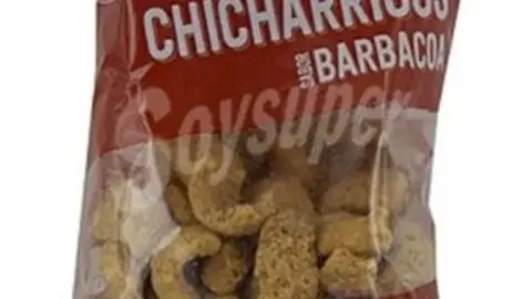 Nombre del producto: Chicharricos (sabor barbacoa) 100g
Nombre de marca: Auchan
Aspecto del producto y tipo de envase:  bolsas de 100 g
Número de lote: 2901