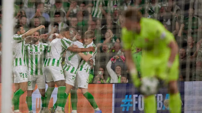 El Betis es el gran favorito a ganar el título junto al Chelsea. Fuente: Real Betis Balompié/ X
