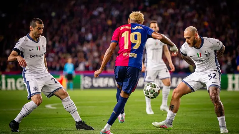 Partido número 100 de Lamine con 17 años. Fuente: FC Barcelona/ X