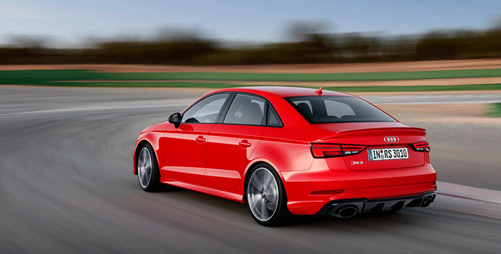 Audi-RS3-Sedan-trasera---AG