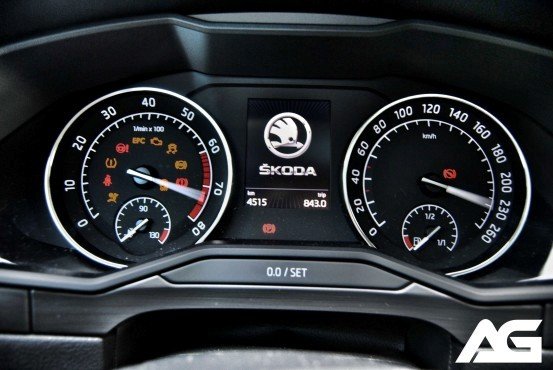 Skoda-SuperB-1.4TSI-Adictos-a-la-gasolina-3