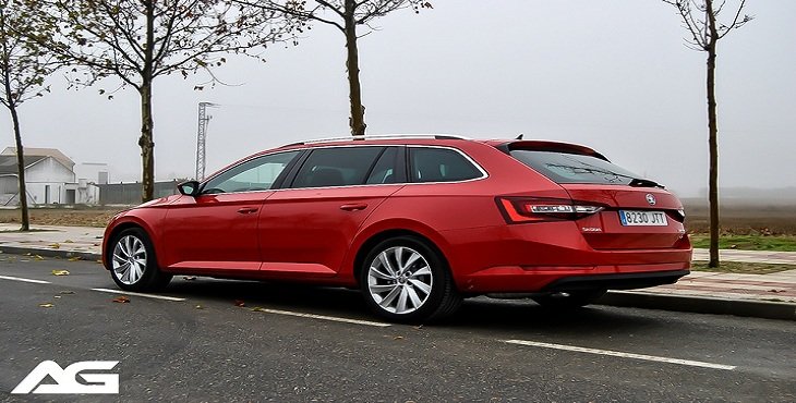 Skoda-Superb-Combi-2016-adictos-a-la-gasolina-8