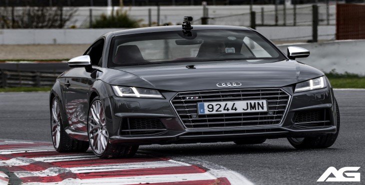 audi-tts-adictos-a-la-gasolina-04