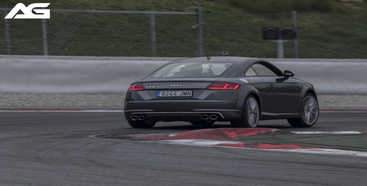 audi-tts-adictos-a-la-gasolina-17