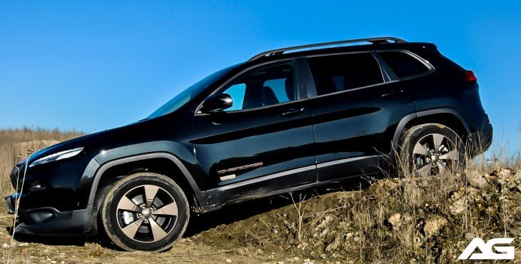 Jeep-Cherokee-Adictos-a-la Gasolina-4