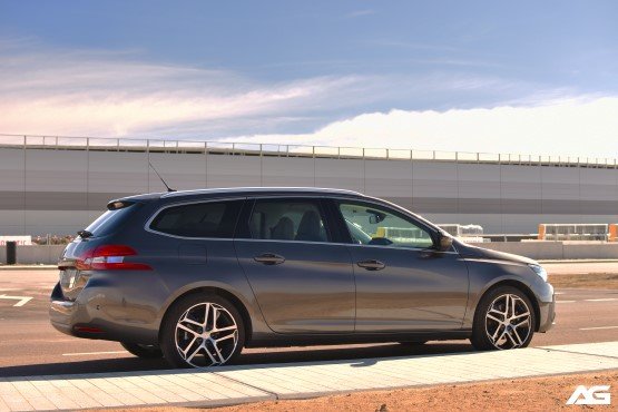 prueba-peugeot-308-sw-allure-2.0-hdi-adictos-a-la-gasolina-04