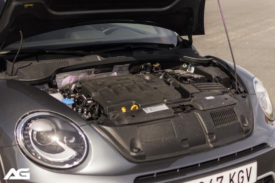 vw-beetle-dune-cabrio-motor-adictos-a-la-gasolina