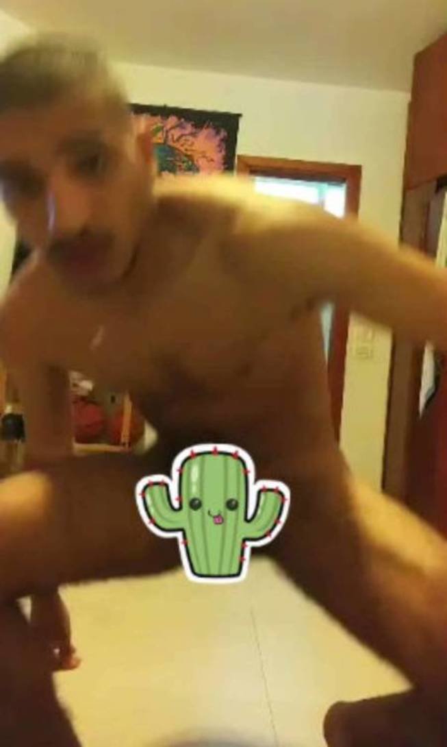 una-de-las-imagenes-del-supuesto-maluma-desnudo-twitter