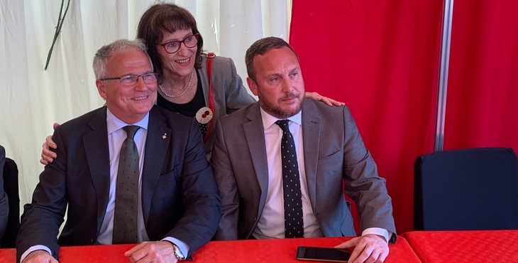 Josep Bou a la izquierda de la imagen