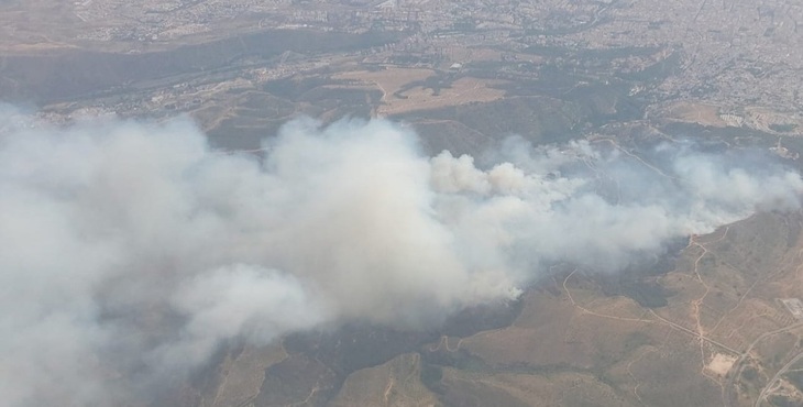 Vista aérea del incendio 