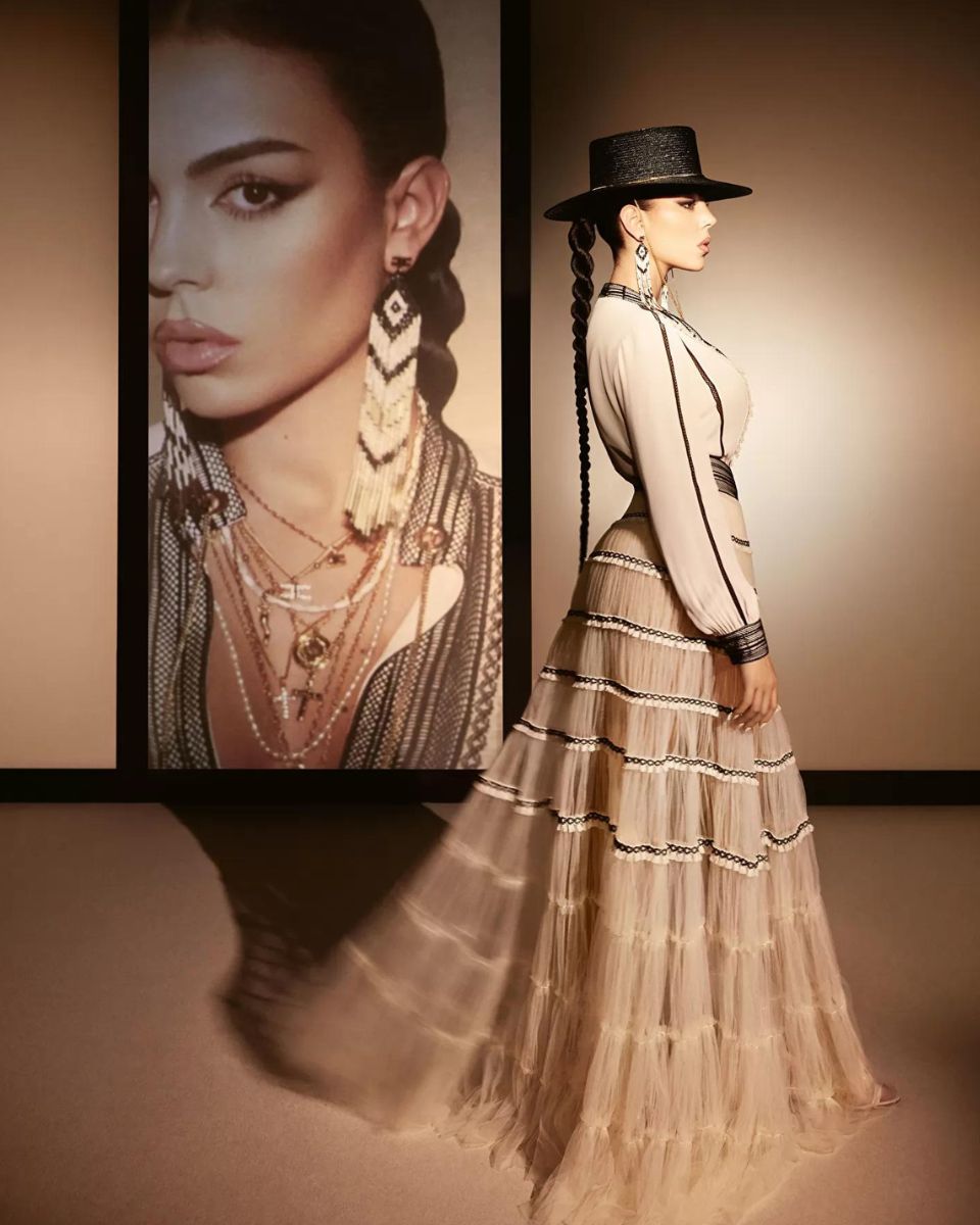 Georgina Fernández modelo de Elisabetta Franchi