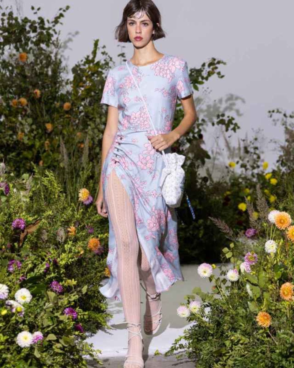Tendencias de primavera tejidos naturales Moises Nieto