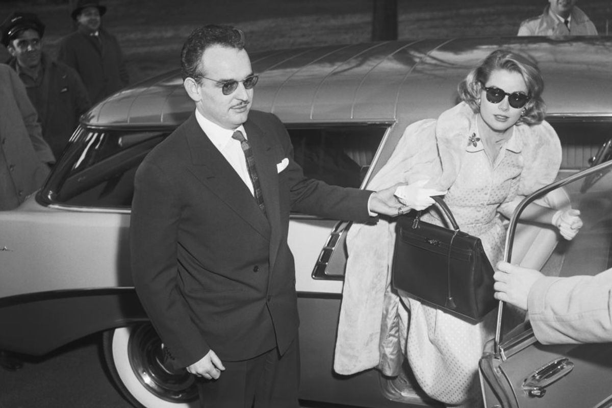 Grace Kelly con su bolso Kelly