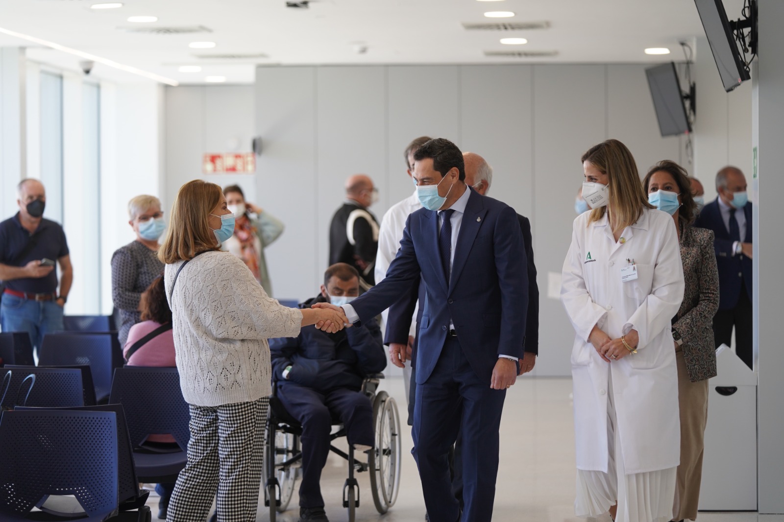 PP Juanma Moreno Hospital Muñoz Cariñanos 3