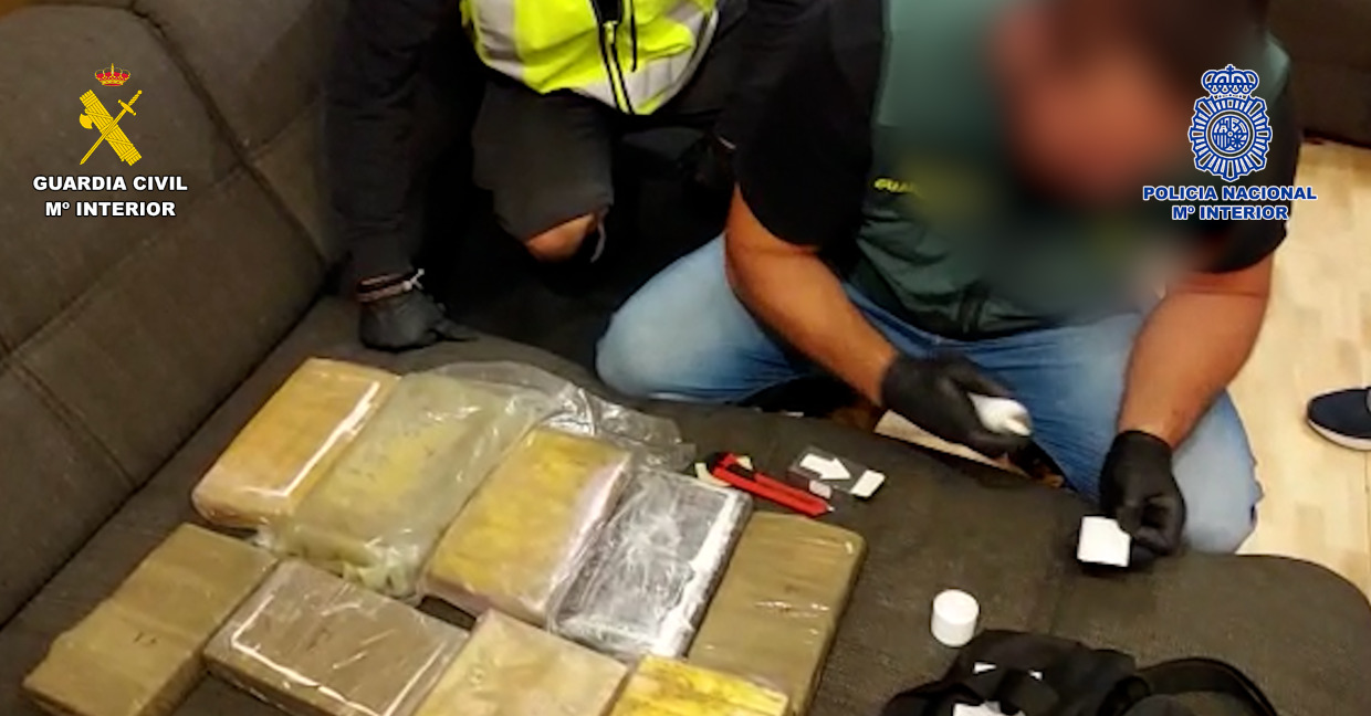 Cae un entramado criminal dedicado al tráfico de drogas entre la península y las Islas Canarias