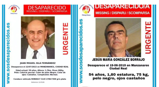 Carteles de la desaparición de los empresarios en Manzanares