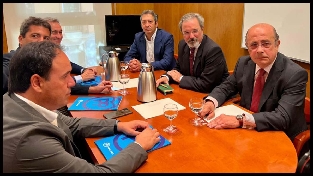 Acuerdo conjunto de PP y VOX para el Gobierno de Valencia