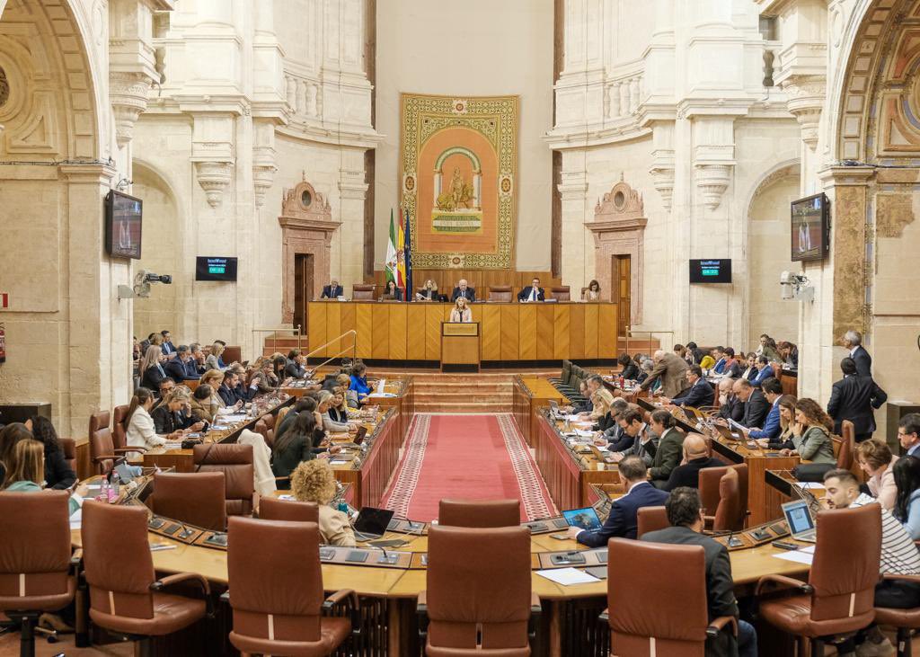 Parlamento de Andalucía universidades
