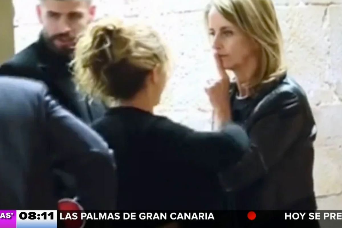 Montserrat Bernabeu calla a Shakira
