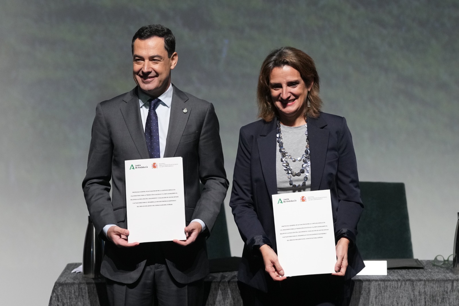 Acuerdo Doñana Teresa Ribera Juanma Moreno Gobierno Junta de Andalucía