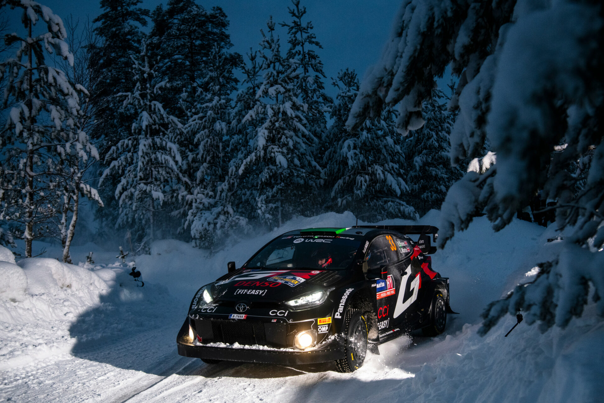 Rally Suecia Toyota Evans deportes motor nieve