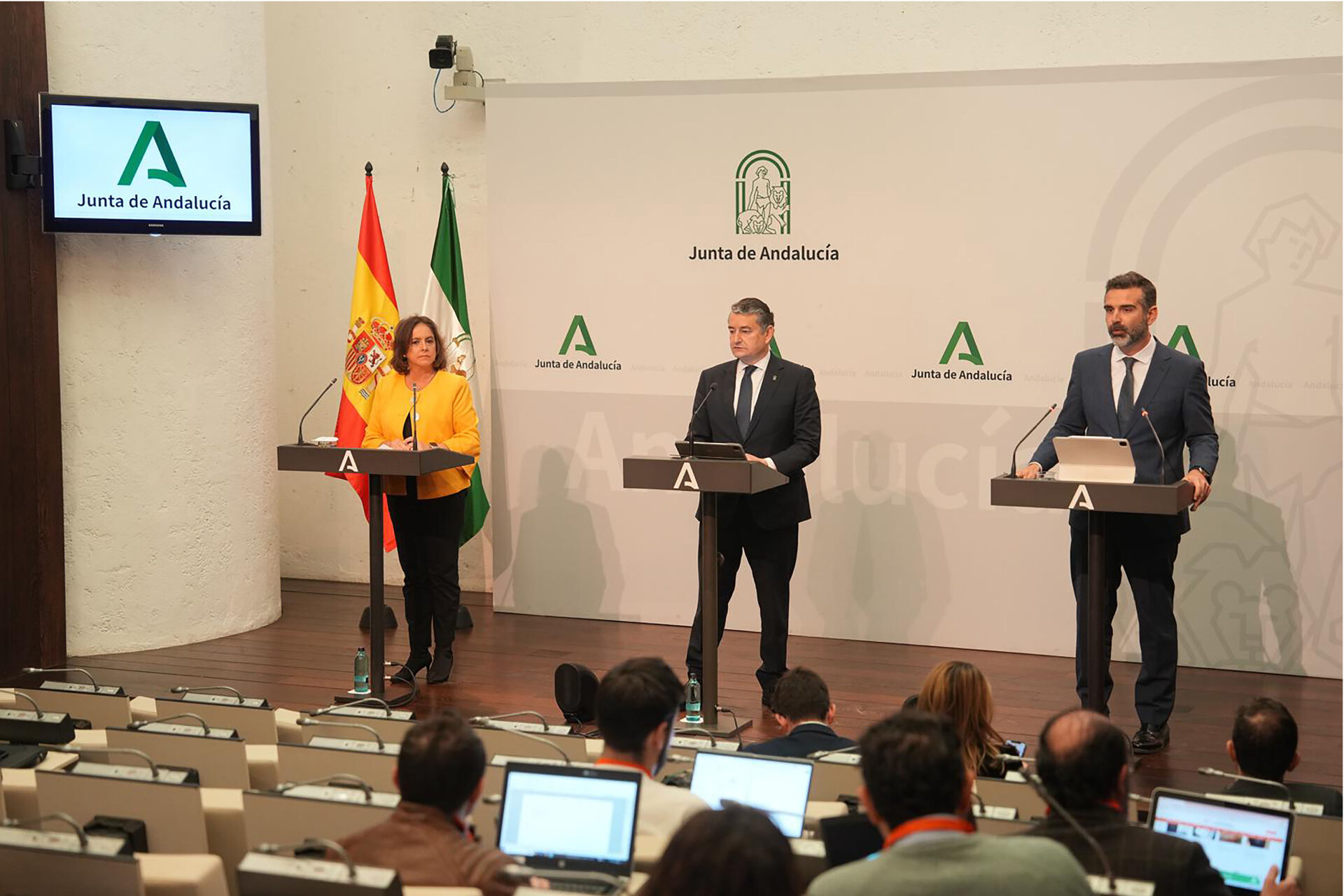 Junta de Andalucía Ramón Fernández-Pacheco Antonio Sanz Catalina García