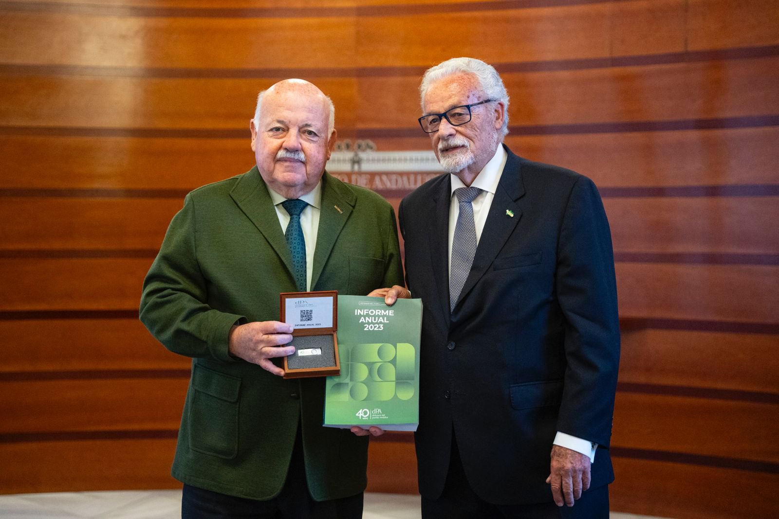 Parlamento Jesús Aguirre Andalucía Defensor Pueblo