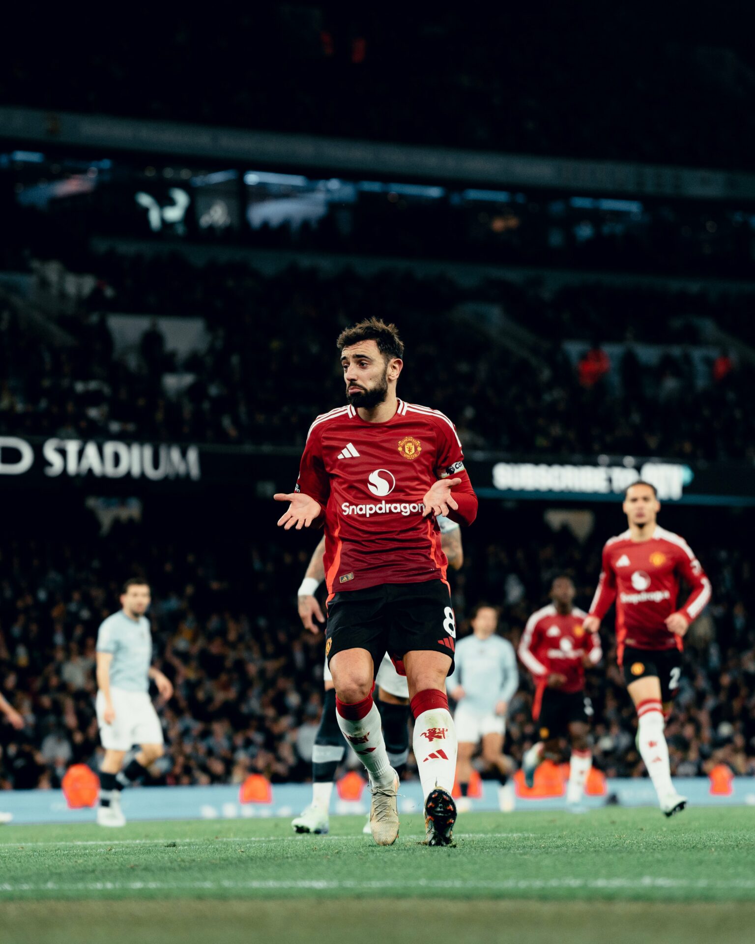 El Manchester United gana al City