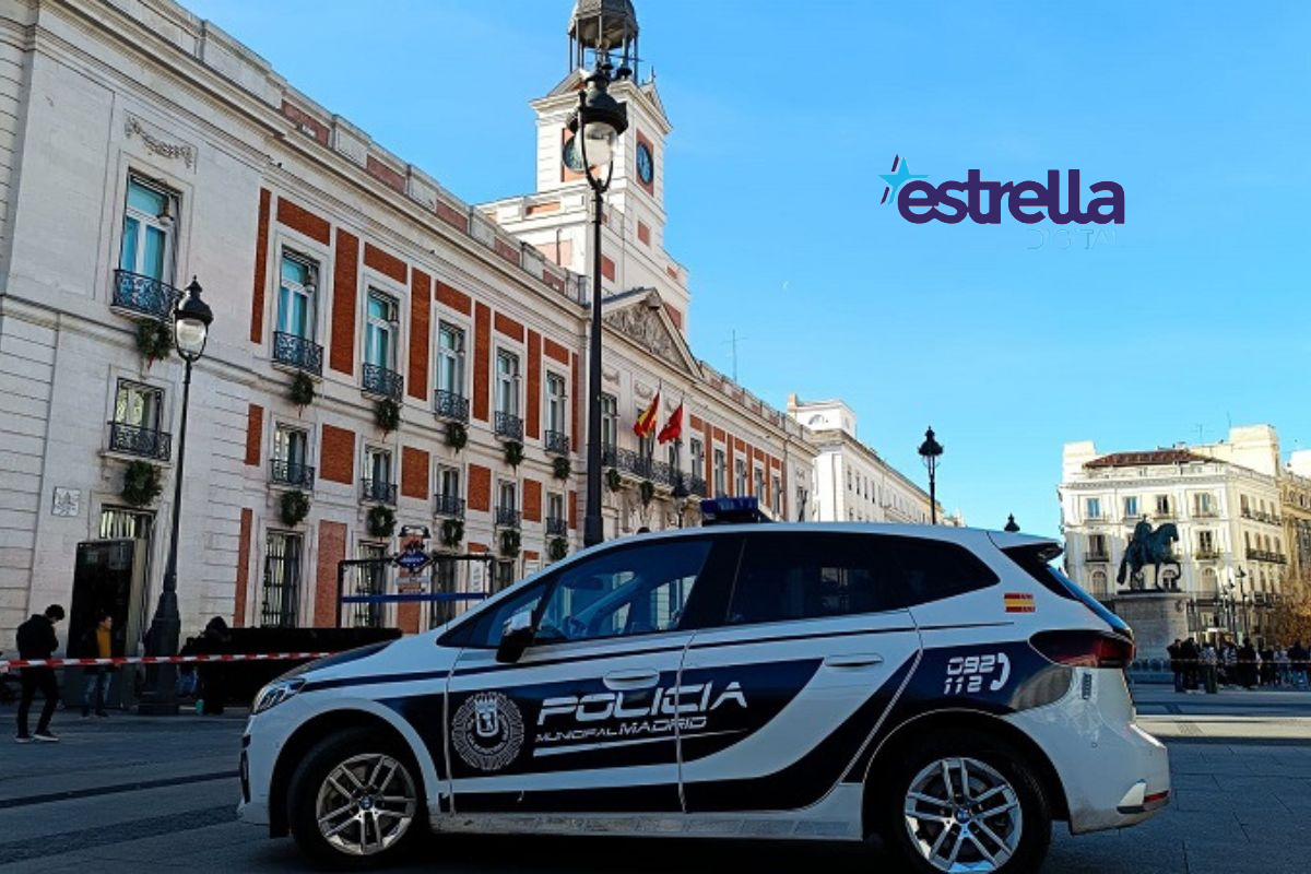 Policía Municipal de Madrid en la Puerta del Sol