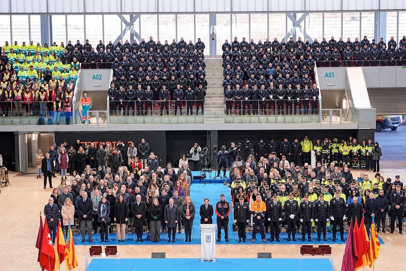 Centenares de efectivos de emergencias y seguridad, junto con voluntarios y otros servicios del Ayuntamiento de Madrid colaboraron en las zonas afectadas. (Foto: Ayto. Madrid).