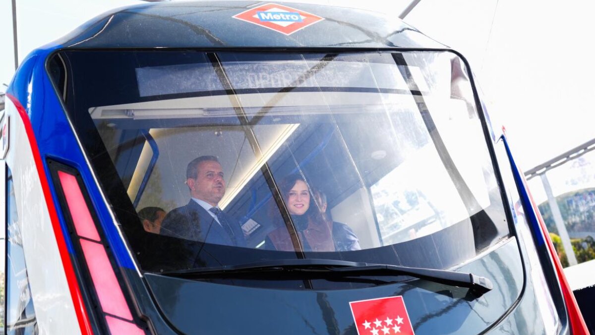Díaz Ayuso presenta el Tren del Futuro del Metro de Madrid
