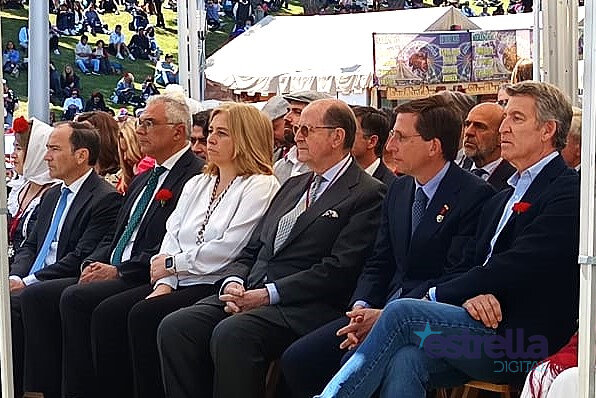 Núñez Feijóo durante la misa de San Isidro