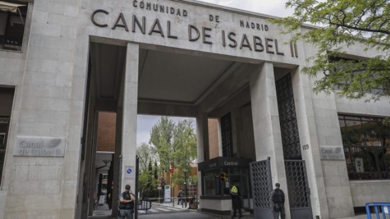 Isabel Díaz Ayuso pretende despedir a más de 150 teleoperadoras, tras más de 21 años trabajando para el Canal de Isabel II