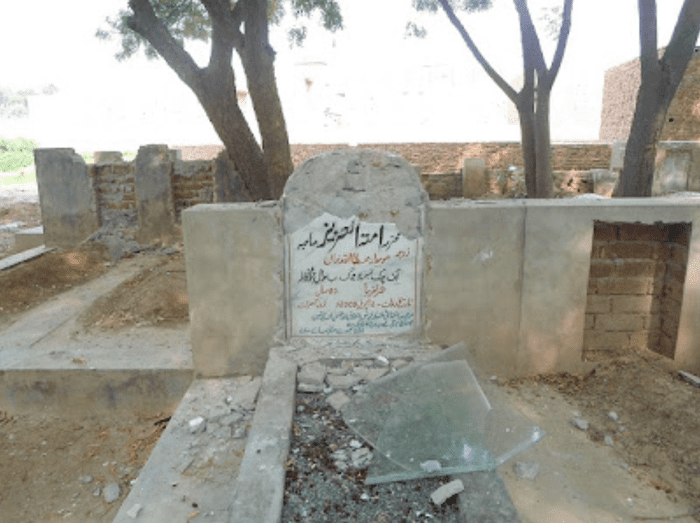 Denuncian la profanación de tumbas musulmanas Áhmadis en Pakistán