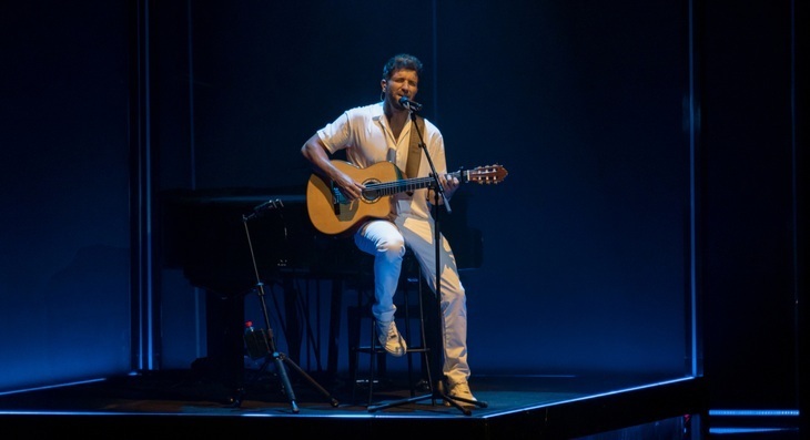 Pablo Alborán se entrega y emociona en el concierto de Starlite Catalana Occidente