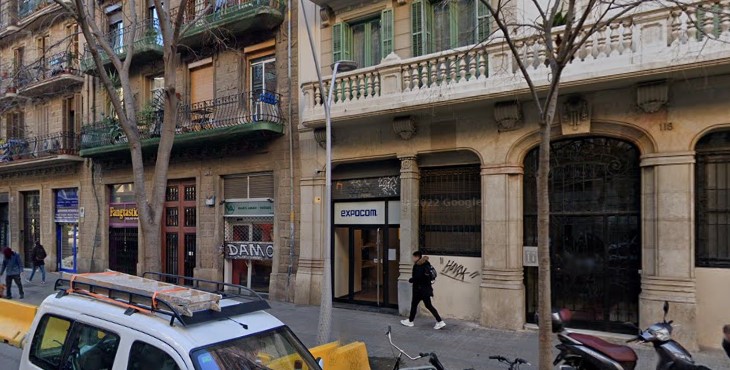 Muere un menor en Barcelona al caer por un patio de luces